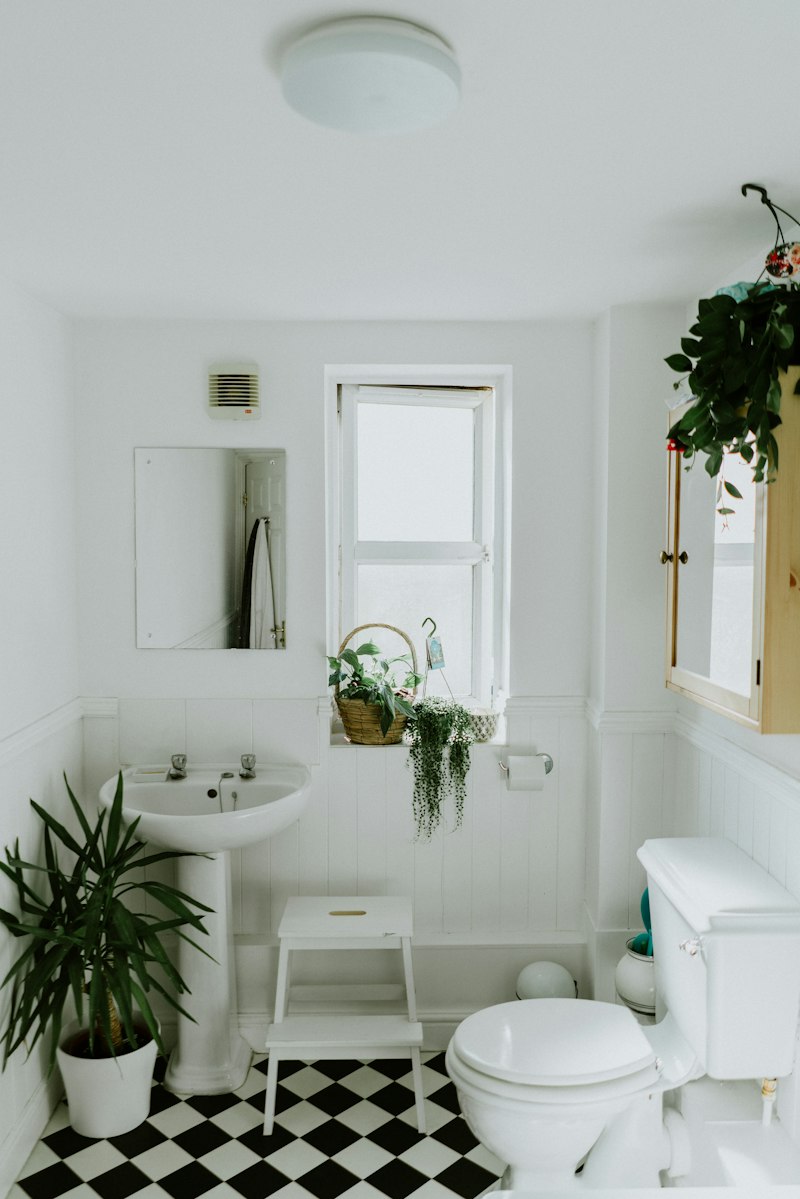 Bathroom faucet install